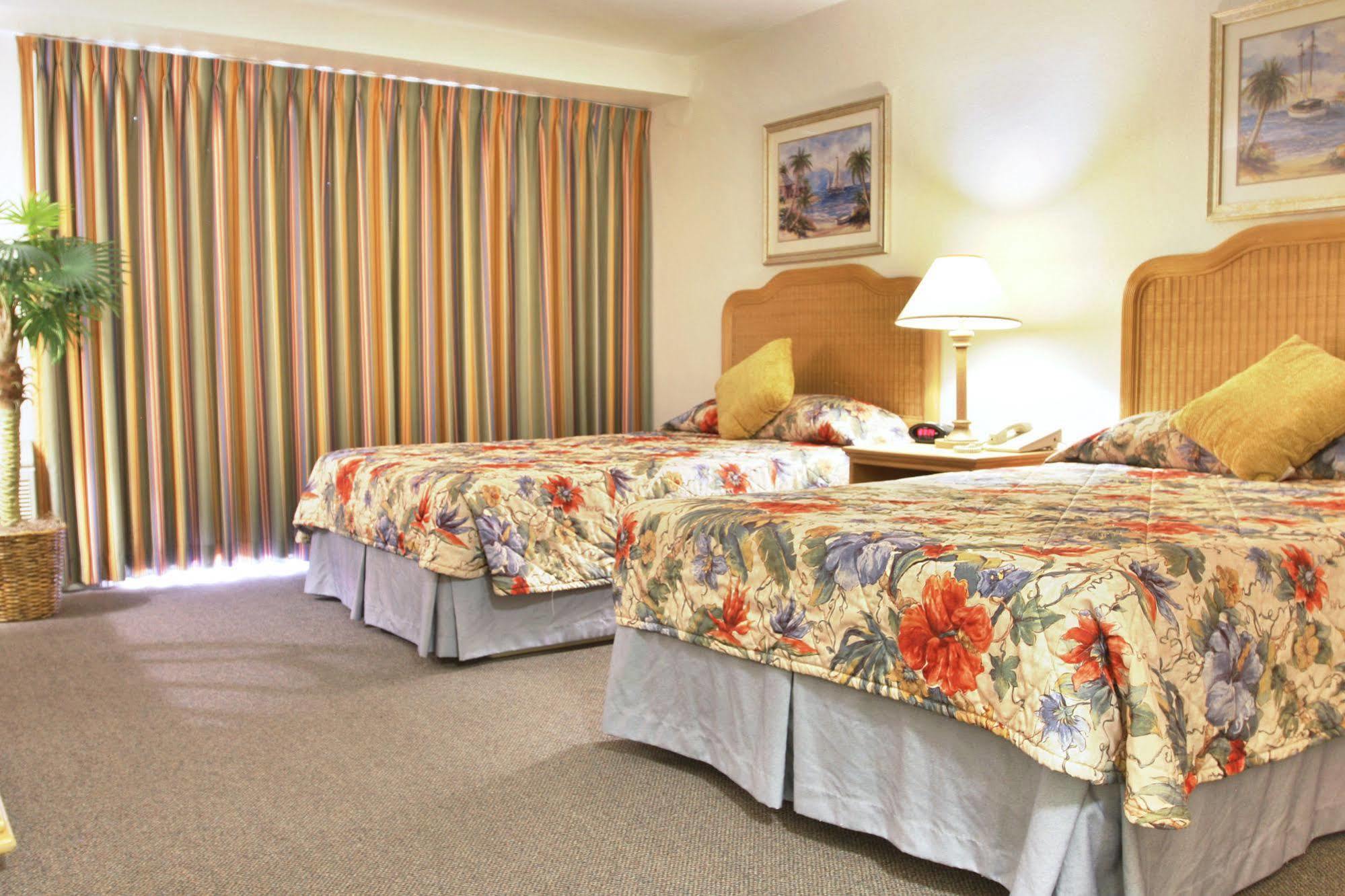 คาสตาเวย์ รีสอร์ต แอนด์ สวีท แกรนด์ บาฮามา ไอส์แลนด์ Hotel ฟรีพอร์ต ภายนอก รูปภาพ